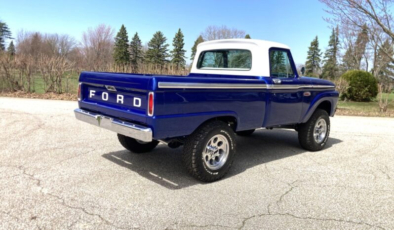 								1966 Ford F-100 Custom Cab 4×4 4-Speed full									
