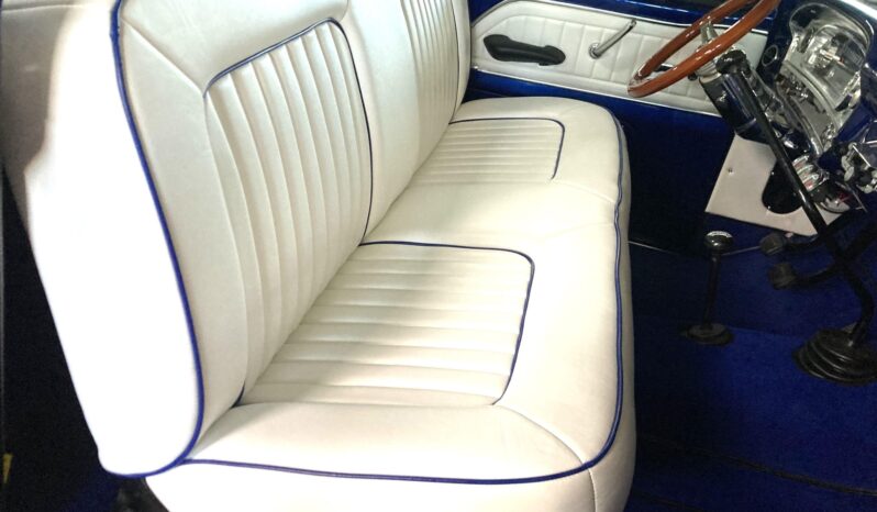 								1966 Ford F-100 Custom Cab 4×4 4-Speed full									