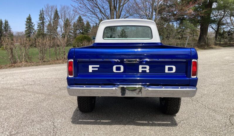 								1966 Ford F-100 Custom Cab 4×4 4-Speed full									