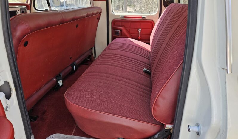 								1976 Ford F-250 Custom Highboy Crew Cab 4×4 4-Speed full									