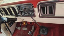 1976 Ford F-250 Custom Highboy Crew Cab 4×4 4-Speed full