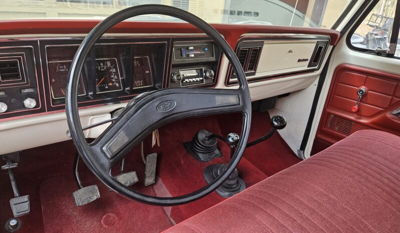 								1976 Ford F-250 Custom Highboy Crew Cab 4×4 4-Speed full									