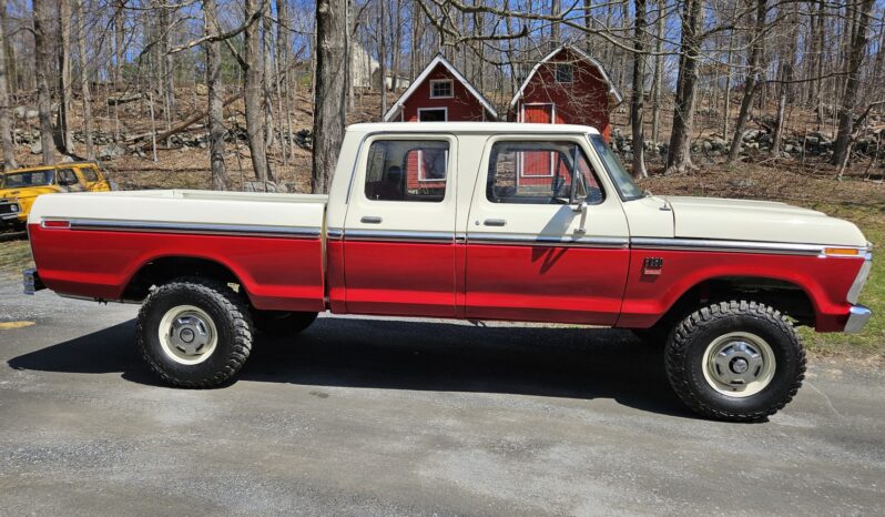 								1976 Ford F-250 Custom Highboy Crew Cab 4×4 4-Speed full									