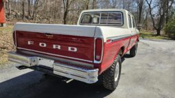 1976 Ford F-250 Custom Highboy Crew Cab 4×4 4-Speed full