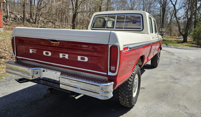 								1976 Ford F-250 Custom Highboy Crew Cab 4×4 4-Speed full									