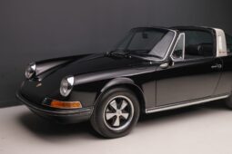 										1971 Porsche 911T Targa full									