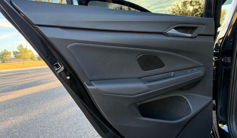 								2024 Volkswagen Golf R 315-hp full									