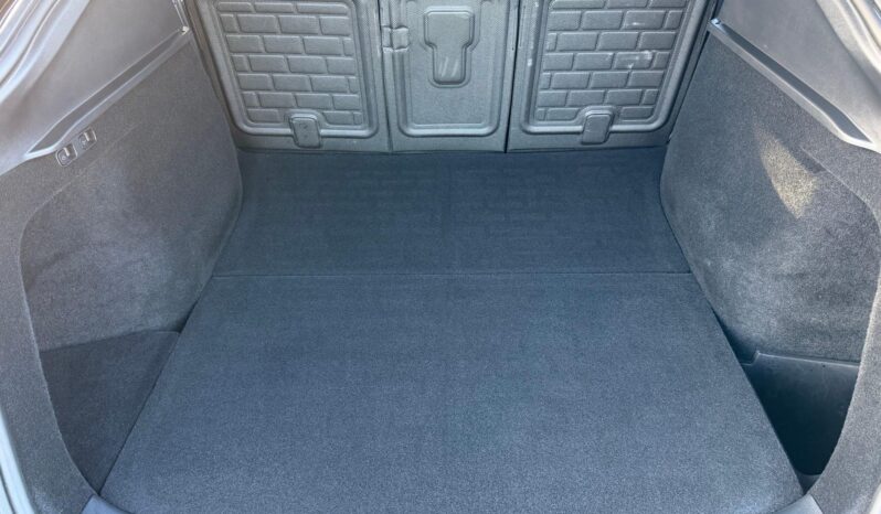 								2024 Tesla Model Y Performance Dual-Motor AWD full									