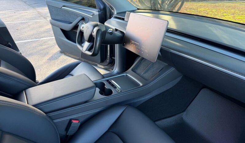 								2024 Tesla Model Y Performance Dual-Motor AWD full									