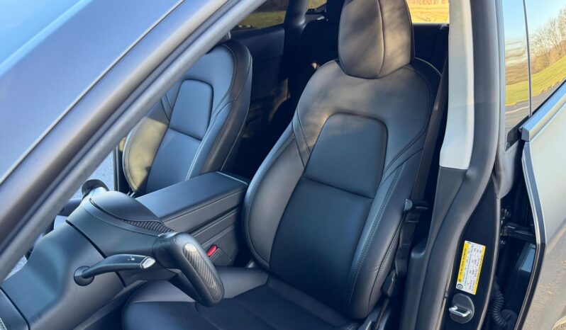 								2024 Tesla Model Y Performance Dual-Motor AWD full									