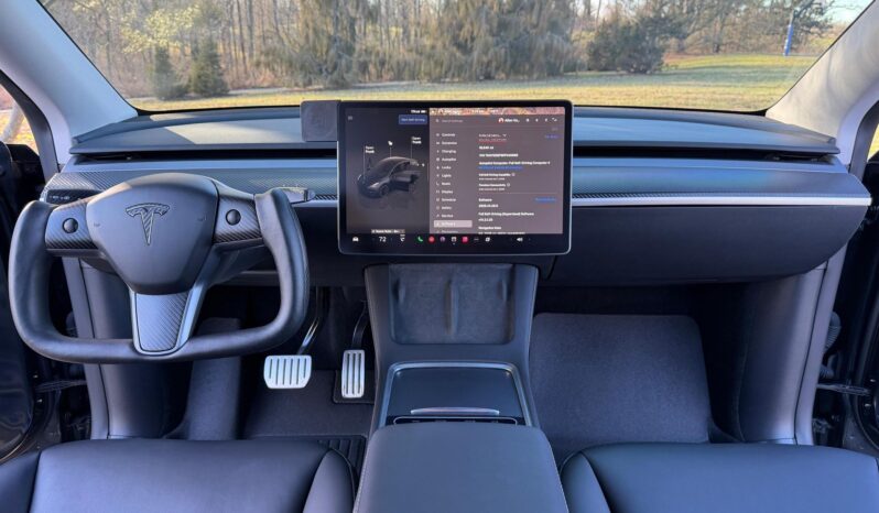 								2024 Tesla Model Y Performance Dual-Motor AWD full									