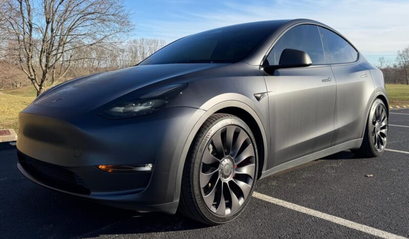 								2024 Tesla Model Y Performance Dual-Motor AWD full									