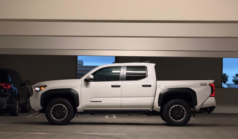 								2024 Toyota Tacoma TRD Off-Road Double Cab 4×4 full									