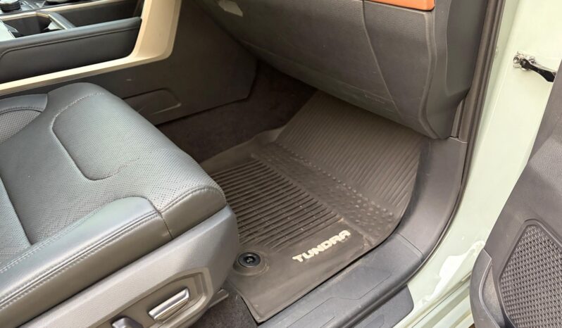 								2022 Toyota Tundra Limited CrewMax 4×4 TRD full									