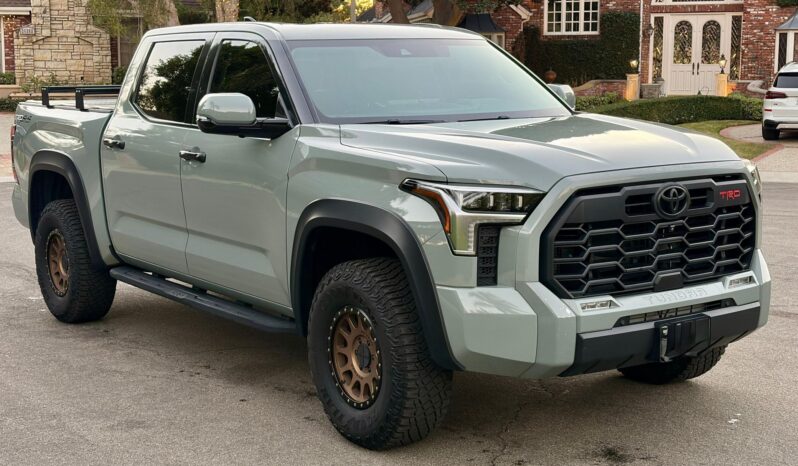 								2022 Toyota Tundra Limited CrewMax 4×4 TRD full									