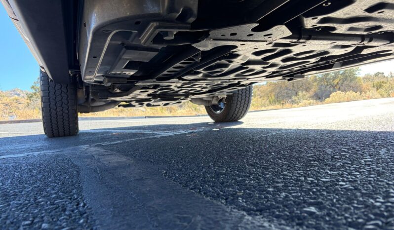 								2024 Ford F-150 Lightning Platinum full									