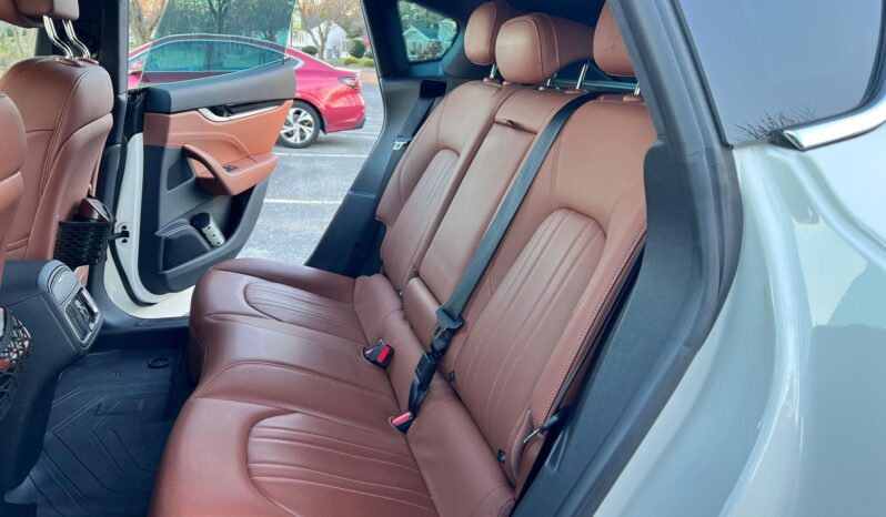 								2022 Maserati Levante Modena 424Hp full									