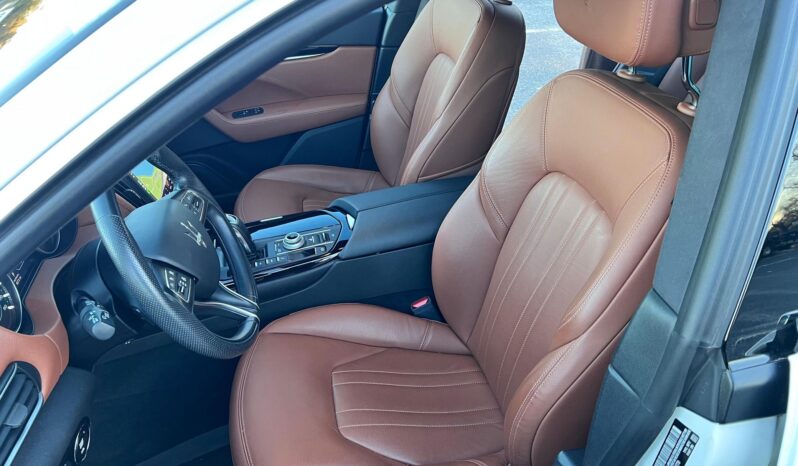 								2022 Maserati Levante Modena 424Hp full									