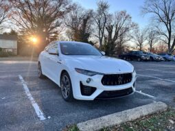 2022 Maserati Levante Modena 424Hp full