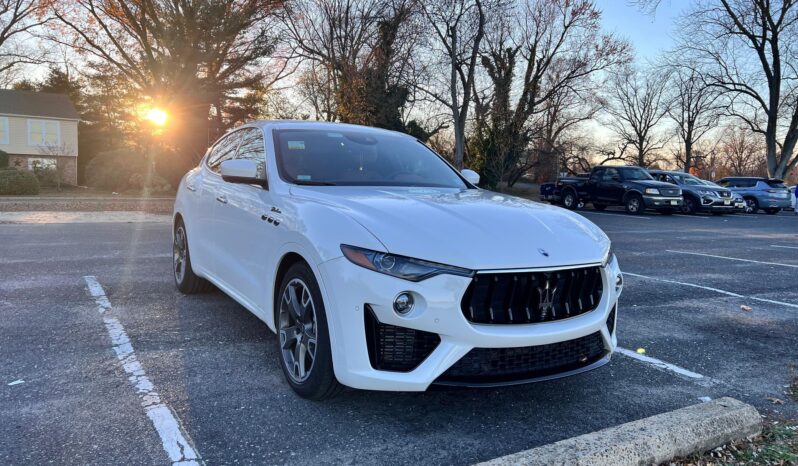 								2022 Maserati Levante Modena 424Hp full									