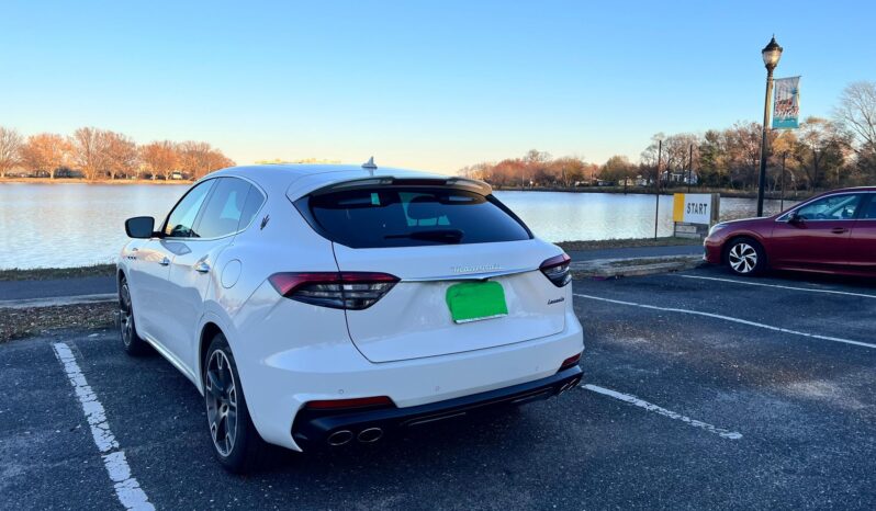 								2022 Maserati Levante Modena 424Hp full									