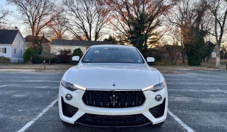 								2022 Maserati Levante Modena 424Hp full									