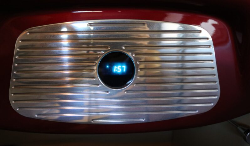 								1933 Ford Tudor Sedan Street Rod full									