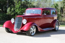 										1933 Ford Tudor Sedan Street Rod full									