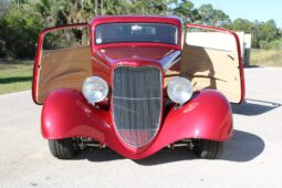 										1933 Ford Tudor Sedan Street Rod full									