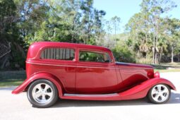 										1933 Ford Tudor Sedan Street Rod full									