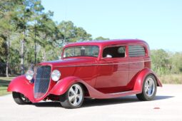 										1933 Ford Tudor Sedan Street Rod full									