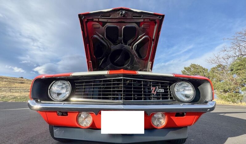 								1969 Chevrolet Camaro Z28 4-Speed full									