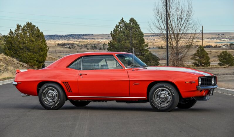 								1969 Chevrolet Camaro Z28 4-Speed full									