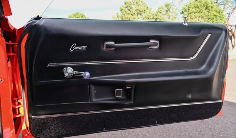 								1969 Chevrolet Camaro Z28 4-Speed full									