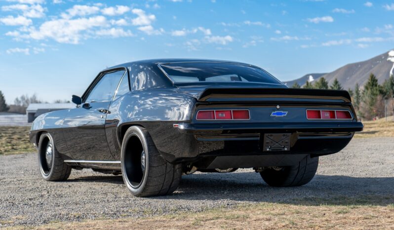 								1969 Chevrolet Camaro 6-Speed full									