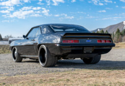 										1969 Chevrolet Camaro 6-Speed full									