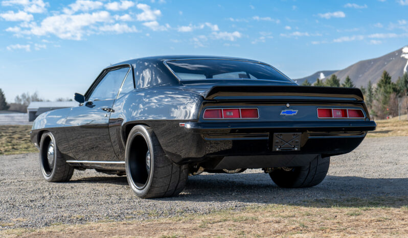 								1969 Chevrolet Camaro 6-Speed full									