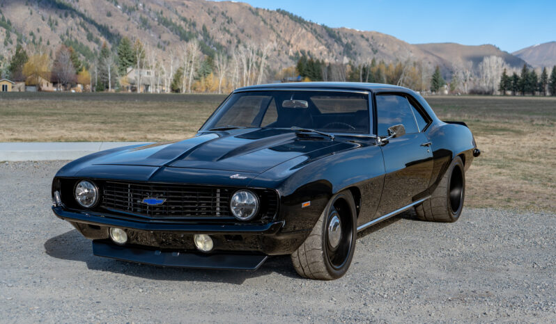 								1969 Chevrolet Camaro 6-Speed full									