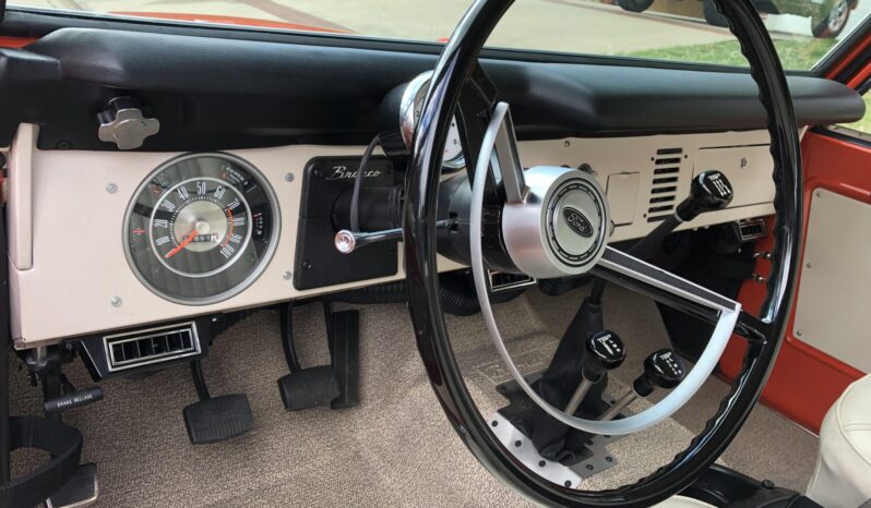 								1970 Ford Bronco 5-Speed full									