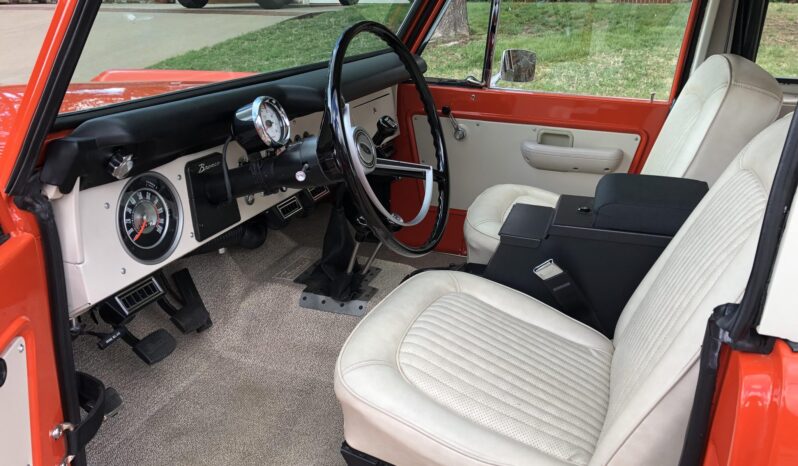 								1970 Ford Bronco 5-Speed full									