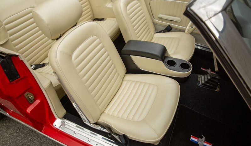 								1965 Ford Mustang Convertible 5-Speed full									