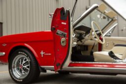 										1965 Ford Mustang Convertible 5-Speed full									