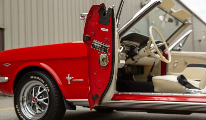 								1965 Ford Mustang Convertible 5-Speed full									