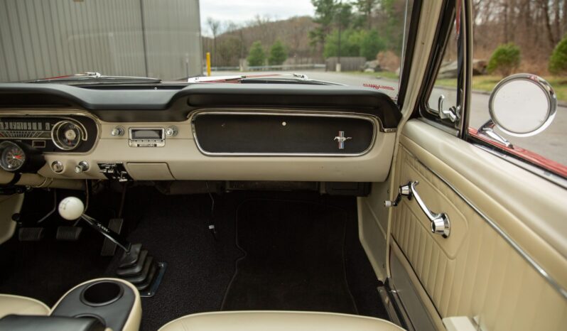 								1965 Ford Mustang Convertible 5-Speed full									