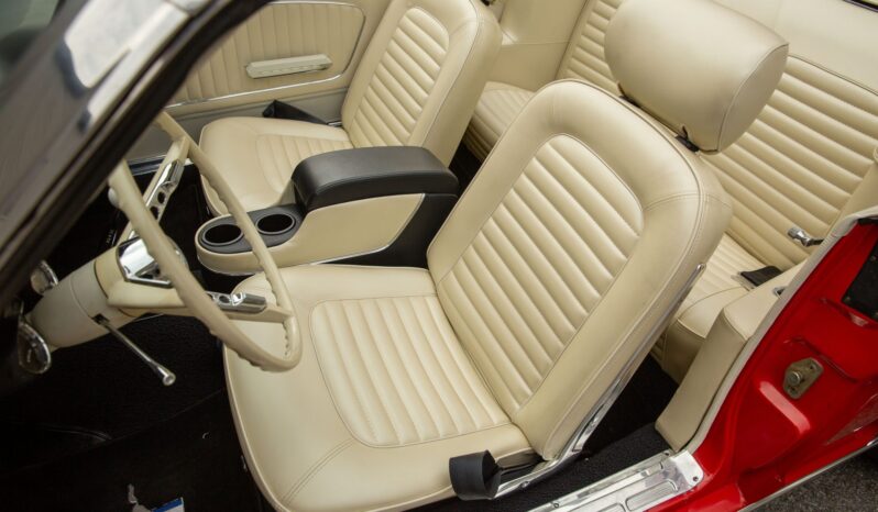 								1965 Ford Mustang Convertible 5-Speed full									