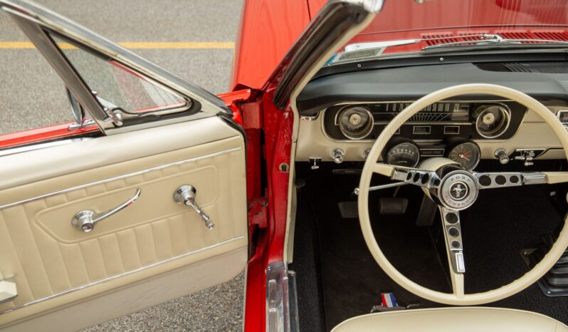 								1965 Ford Mustang Convertible 5-Speed full									