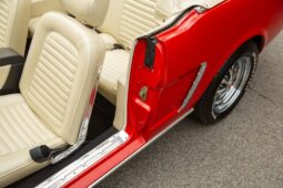 										1965 Ford Mustang Convertible 5-Speed full									