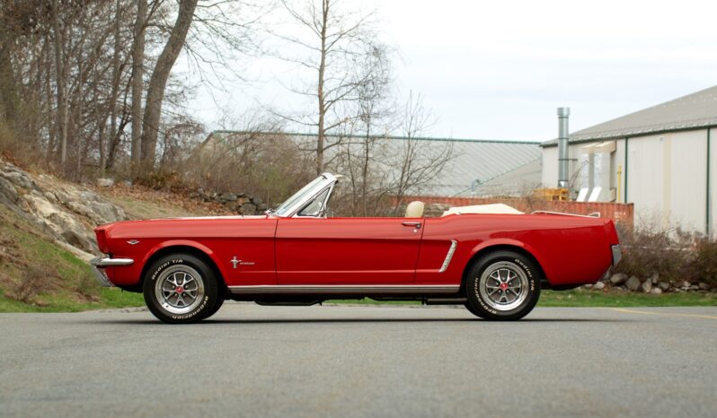 								1965 Ford Mustang Convertible 5-Speed full									