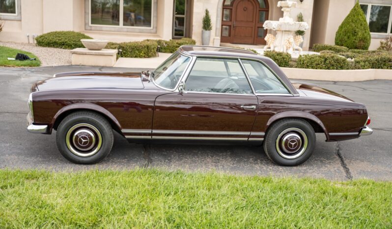 								1967 Mercedes-Benz 230SL 4-Speed full									