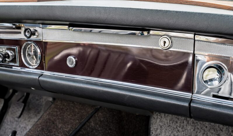 								1967 Mercedes-Benz 230SL 4-Speed full									